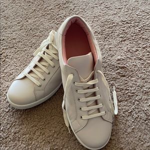 Dolce&Gabbana off white sneakers.